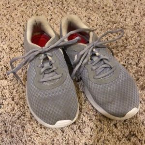 Nike Tanjun Tennis Shoe